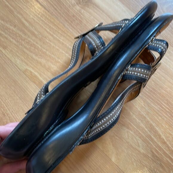 Montego Bay Club Strappy Brown Brass Sandals Womens 9.5 - Picture 4 of 5